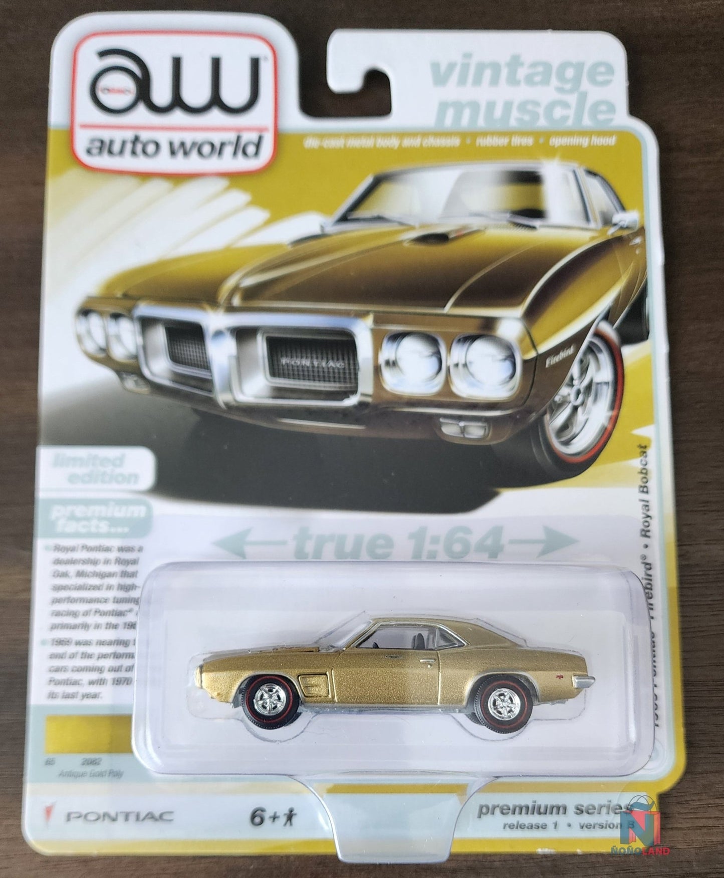 AW Auto World 1969 Pontiac Firebird Royal Bobcat Gold Metallic "Vintage Muscle" - ÑoñolandCR